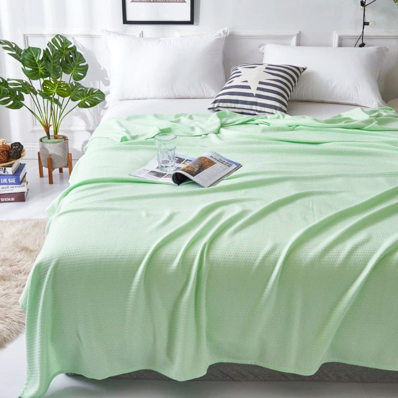 Luneabed™ Bamboo Lightweight Cooling Blanket