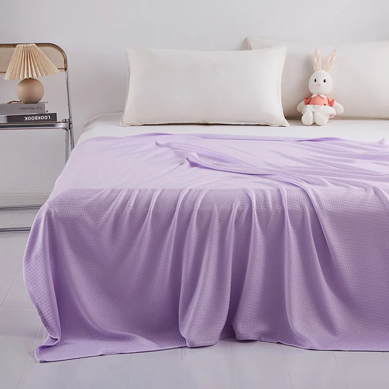 Luneabed™ Bamboo Lightweight Cooling Blanket