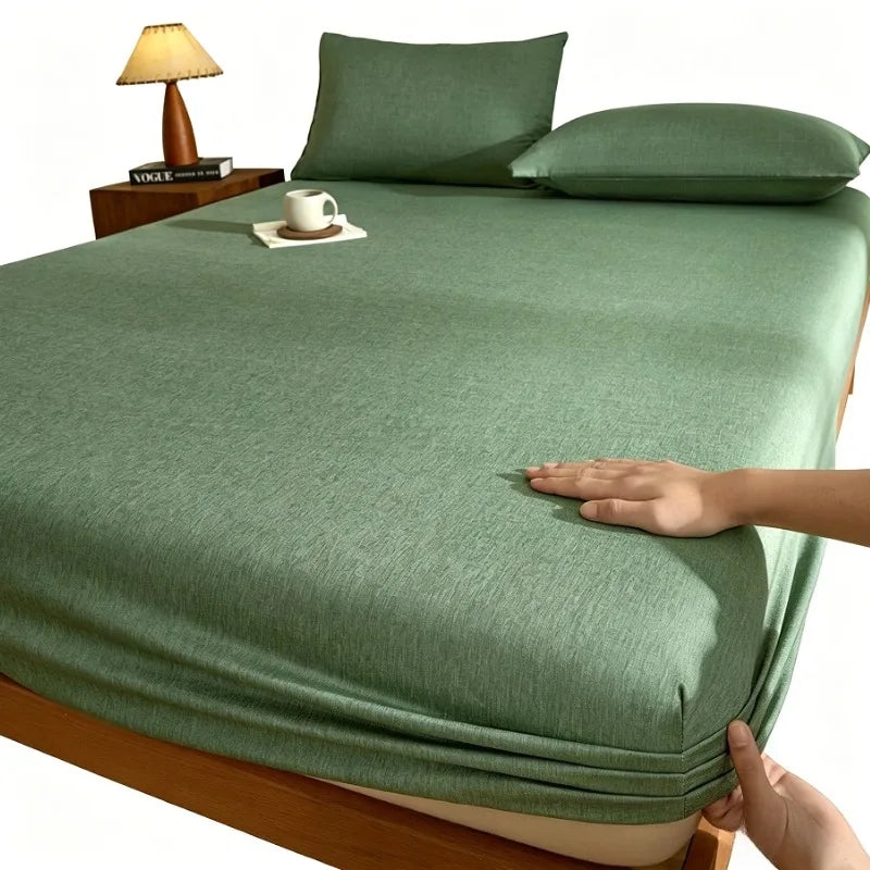 Luneabed™ 100% Bamboo Fibre Fitted Sheet