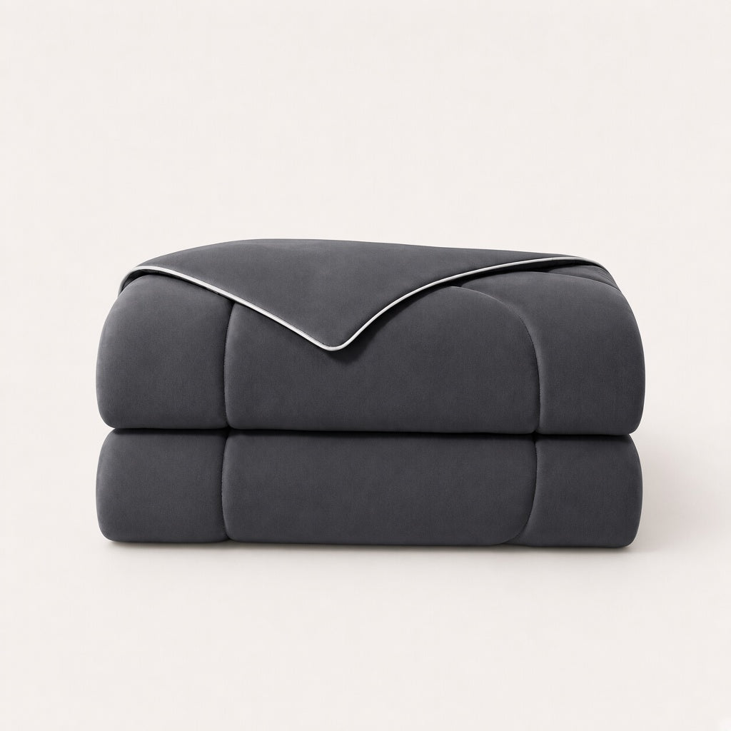 Luneabed™ Cloudlight Cooling Comforter